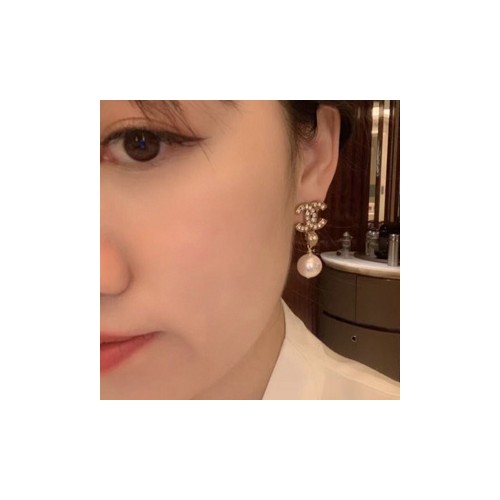 샤넬 2022 여성용 귀걸이 AC259 CR2