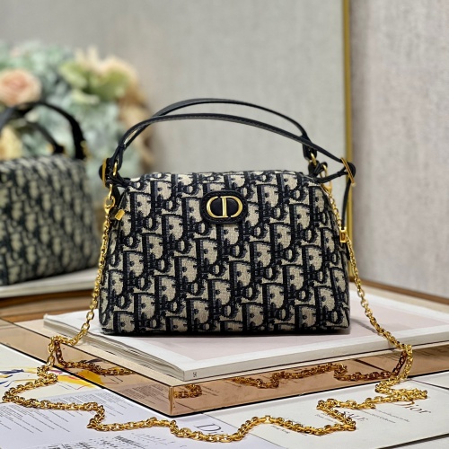 [홍콩명품,Christian Dior] 디올 23SS LADY DIOR 레이디백 오블리크 스몰, BGM1325, 홍콩명품가방,손목가방,크로스백,핸드백,구매대행,무브타임