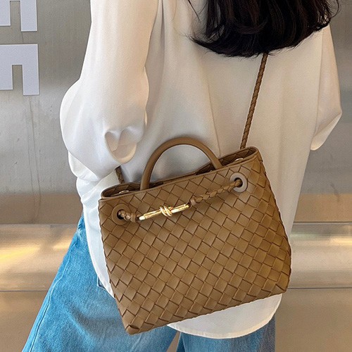 [홍콩명품.BOTTEGA VENETA] 보테가베네타 23SS 스몰 안디아모 토프그레이 743568, BGM2013, BDA, 홍콩명품가방,명품쇼핑몰,크로스백,핸드백,구매대행,무브타임