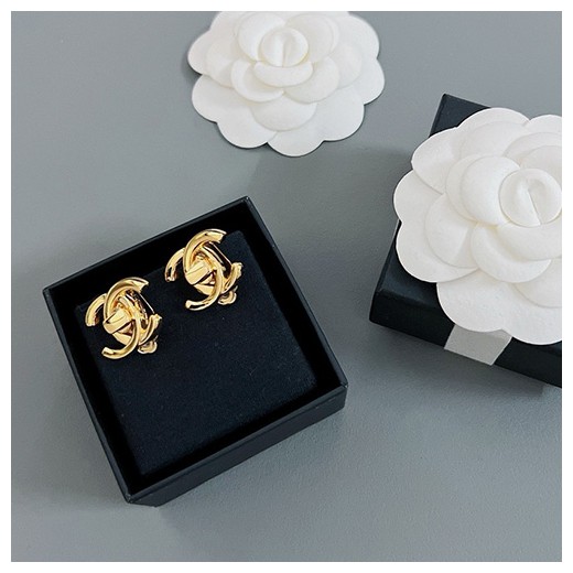 [홍콩명품.CHANEL] 샤넬 24SS 로고 골드 이어링 귀걸이, ET1967, SL, 명품악세사리,팔찌,귀걸이,반지