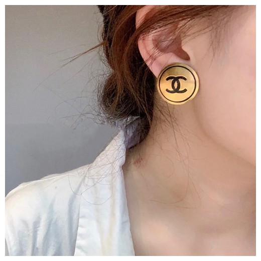 [홍콩명품.CHANEL] 샤넬 24SS 로고 금장 이어링 귀걸이, ET1989, NNT, 명품악세사리,팔찌,귀걸이,반지