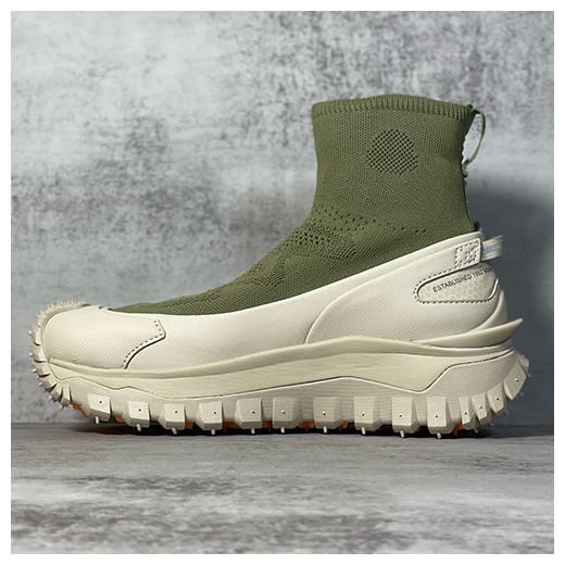 [홍콩명품.MONCLER] 몽클레어 24SS 로고 TRAILGRIP KNIT 하이탑 스니커즈 운동화 (카키-아이보리), SE3120, S3, 명품스니커즈,운동화,구두,로퍼,하이탑,신발