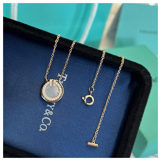 [홍콩명품.Tiffany & Co] 티파니앤코 24SS 로고 다이아 골드 목걸이, ET2495, AGG, 홍콩명품가방,명품쇼핑몰,크로스백,핸드백,구매대행,무브타임