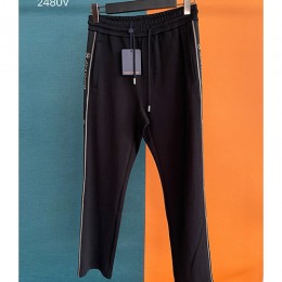 [홍콩명품.LOUIS VUITTON] 루이비통 24SS 로고 스트라이프 조거 팬츠 바지 (블랙), BM15843, JS, 홍콩명품의류,구매대행,온라인명품