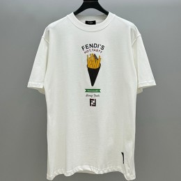 [홍콩명품,FENDI] 펜디 25SS 로고 그래픽 프린트 반팔 티셔츠 (화이트), BM19166, JU, 홍콩명품의류,구매대행,온라인명품