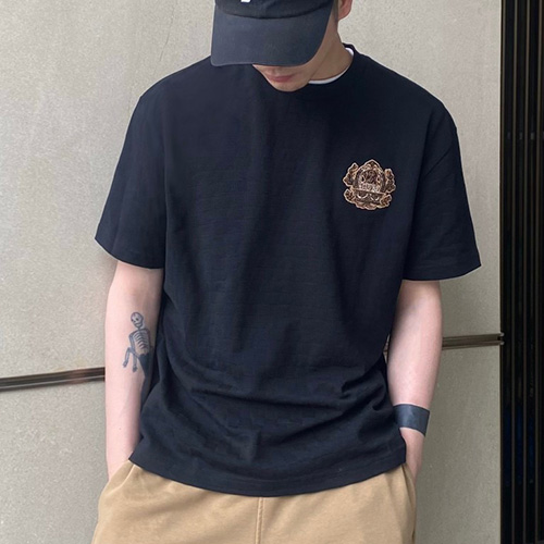 [홍콩명품.LOUIS VUITTON] 루이비통 25SS 로고 패턴 반팔 티셔츠 (블랙), BM19569, KK, 홍콩명품의류,구매대행,온라인명품