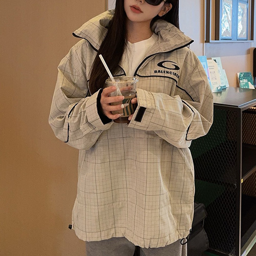 [홍콩명품.BALENCIAGA] 발렌시아가 25SS 로고 자수 아노락 티셔츠 (2컬러), BM19574, KK, 홍콩명품의류,구매대행,온라인명품