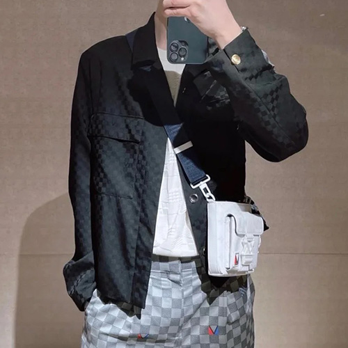 [홍콩명품.LOUIS VUITTON] 루이비통 25SS 로고 다미에 카라 자켓 (블랙), BM19786, KB, 홍콩명품의류,구매대행,온라인명품