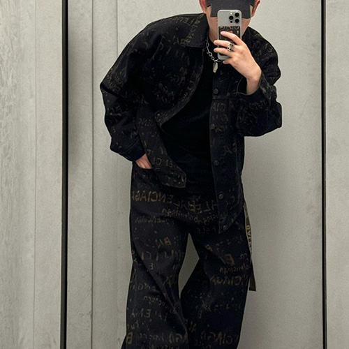 [홍콩명품.BALENCIAGA] 발렌시아가 25SS 로고 프린트 데님 카라 자켓 + 오버핏 데님 팬츠 진 청바지 상하의 세트 (네이비), BM19892, JL, 홍콩명품의류,구매대행,온라인명품
