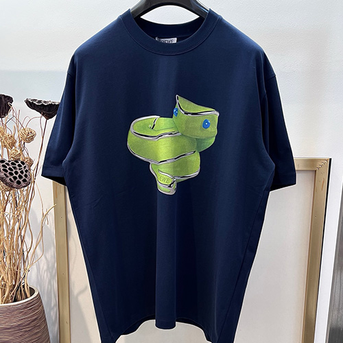 [홍콩명품.LOEWE] 로에베 25SS 로고 그래픽 프린트 반팔 티셔츠 (2컬러), BM20234, YS, 홍콩명품의류,구매대행,온라인명품