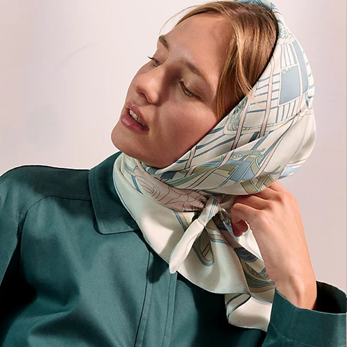 [홍콩명품.Hermes] 에르메스 25SS 로고 whiplash line 90-90 실크 스카프 머플러 (화이트), ET2895, JX, 홍콩명품의류,구매대행,온라인명품