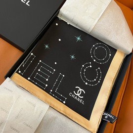 [홍콩명품.CHANEL] 샤넬 25SS 로고 패턴 90-90 실크 스카프 머플러 (블랙), ET2981, JX, 홍콩명품의류,구매대행,온라인명품