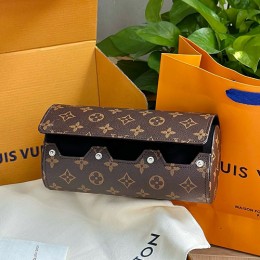 [홍콩명품.LOUIS VUITTON] 루이비통 25SS 로고 모노그램 레더 가죽 시계 케이스 (브라운), ET3001, JX, 홍콩명품의류,구매대행,온라인명품