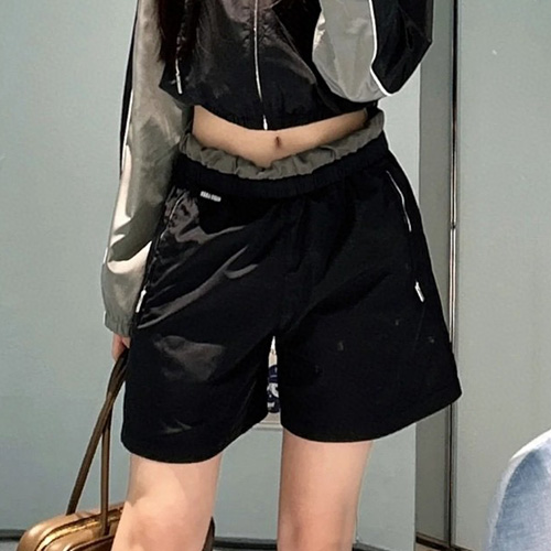 [홍콩명품,MIU MIU] 미우미우 25SS 로고 쇼츠 반바지 (블랙), BM20566, JL, 홍콩명품의류,구매대행,온라인명품