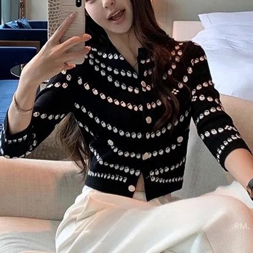 [홍콩명품.CHANEL] 샤넬 25SS 로고 패턴 여성 라운드넥 캐시미어 니트 가디건 자켓 (2컬러), BM20584, PG, 홍콩명품의류,구매대행,온라인명품