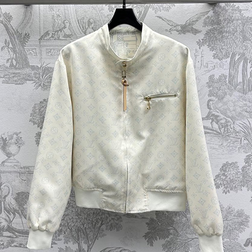 [홍콩명품.LOUIS VUITTON] 루이비통 25SS 로고 여성 모노그램 터틀넥 봄버 자켓 (아이보리), BM20588, GBG, 홍콩명품의류,구매대행,온라인명품