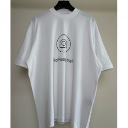 [홍콩명품.VETEMENTS] 베트멍 25SS 로고 그래픽 프린트 반팔 티셔츠 (화이트), BM20667, VT, 홍콩명품의류,구매대행,온라인명품