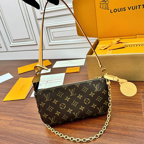 [홍콩명품.LOUIS VUITTON] 루이비통 25SS 로고 포쉐트 악세수아 모노그램 체인 스트랩 파우치 미니백 M82766, BGM4682, BDA, 홍콩명품가방,명품쇼핑몰,크로스백,핸드백,구매대행