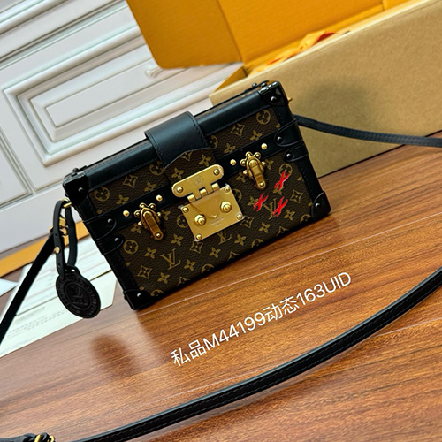 [홍콩명품.LOUIS VUITTON] 루이비통 25SS 로고 모노그램 박스백 크로스백 M44199, BGM4704, BDA, 홍콩명품가방,명품쇼핑몰,크로스백,핸드백,구매대행