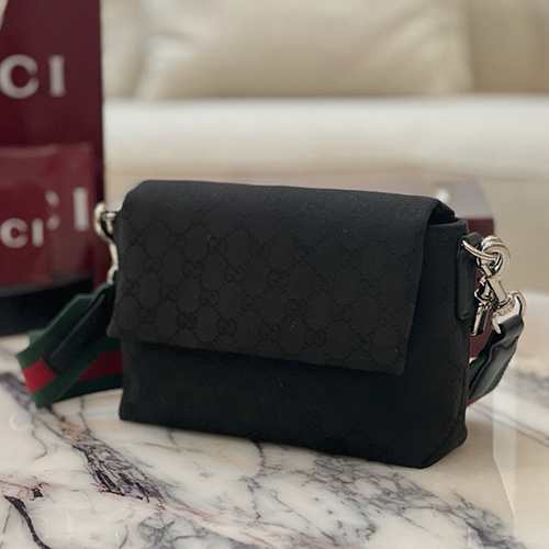 [홍콩명품.Gucci] 구찌 25SS 로고 스몰 GG 크로스백 821617 FAEHA 1042 4951559, BGM4752, BDA, 홍콩명품가방,명품쇼핑몰,크로스백,핸드백,구매대행