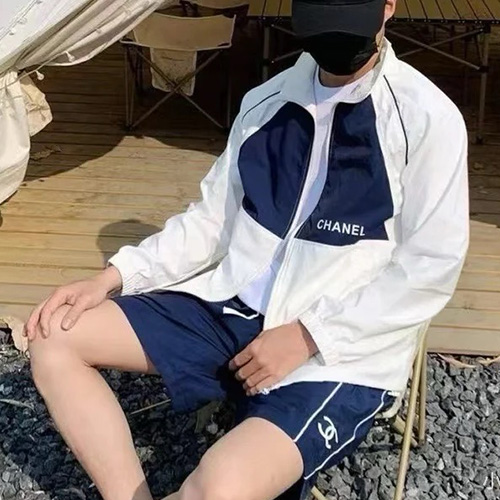 [홍콩명품.CHANEL] 샤넬 25SS 로고 자수 바람막이 자켓 + 쇼츠 반바지 상하의 세트 (화이트-네이비), BM20743, KB, 홍콩명품의류,구매대행,온라인명품