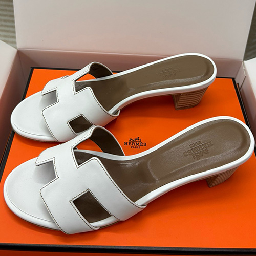 [홍콩명품.Hermes] 에르메스 25SS 로고 여성 레더 가죽 샌들 슬리퍼 (화이트), SE4964, H3, 명품스니커즈,운동화,구두,로퍼,하이탑,신발