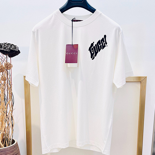 [홍콩명품.Gucci] 구찌 25SS 로고 그래픽 반팔 티셔츠 (2컬러), BM20949, YS, 홍콩명품의류,구매대행,온라인명품