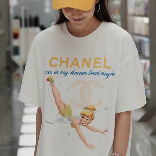 [홍콩명품.CHANEL] 샤넬 25SS 로고 그래픽 프린트 반팔 티셔츠 (2컬러), BM20954, YS, 홍콩명품의류,구매대행,온라인명품