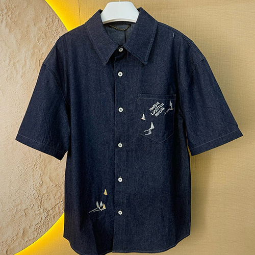 [홍콩명품.LOUIS VUITTON] 루이비통 25SS 로고 그래픽 데님 반팔 남방 셔츠 (네이비), BM21024, JU, 홍콩명품의류,구매대행,온라인명품