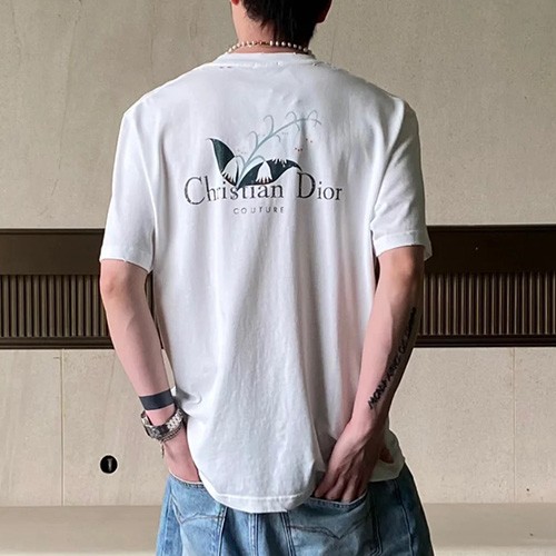 [홍콩명품,Christian Dior] 디올 25SS 로고 그래픽 프린트 반팔 티셔츠 (2컬러), BM21055, JL, 홍콩명품의류,구매대행,온라인명품