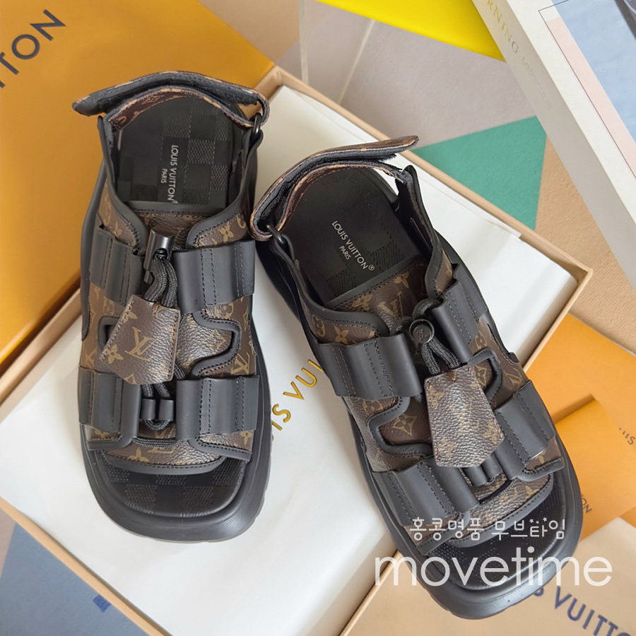 [홍콩명품.LOUIS VUITTON] 루이비통 25SS 로고 여성 모노그램 Chameleon Comfor 샌들 (브라운), SE5154, S4W, 명품스니커즈,운동화,구두,로퍼,하이탑,신발