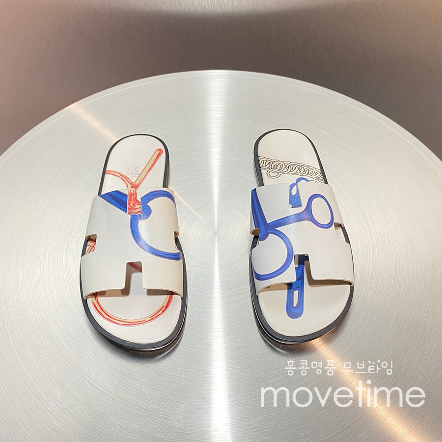 [홍콩명품.Hermes] 에르메스 25SS 로고 그래픽 이즈미르 레더 가죽 슬리퍼 (화이트), SE5196, GHS, 명품스니커즈,운동화,구두,로퍼,하이탑,신발