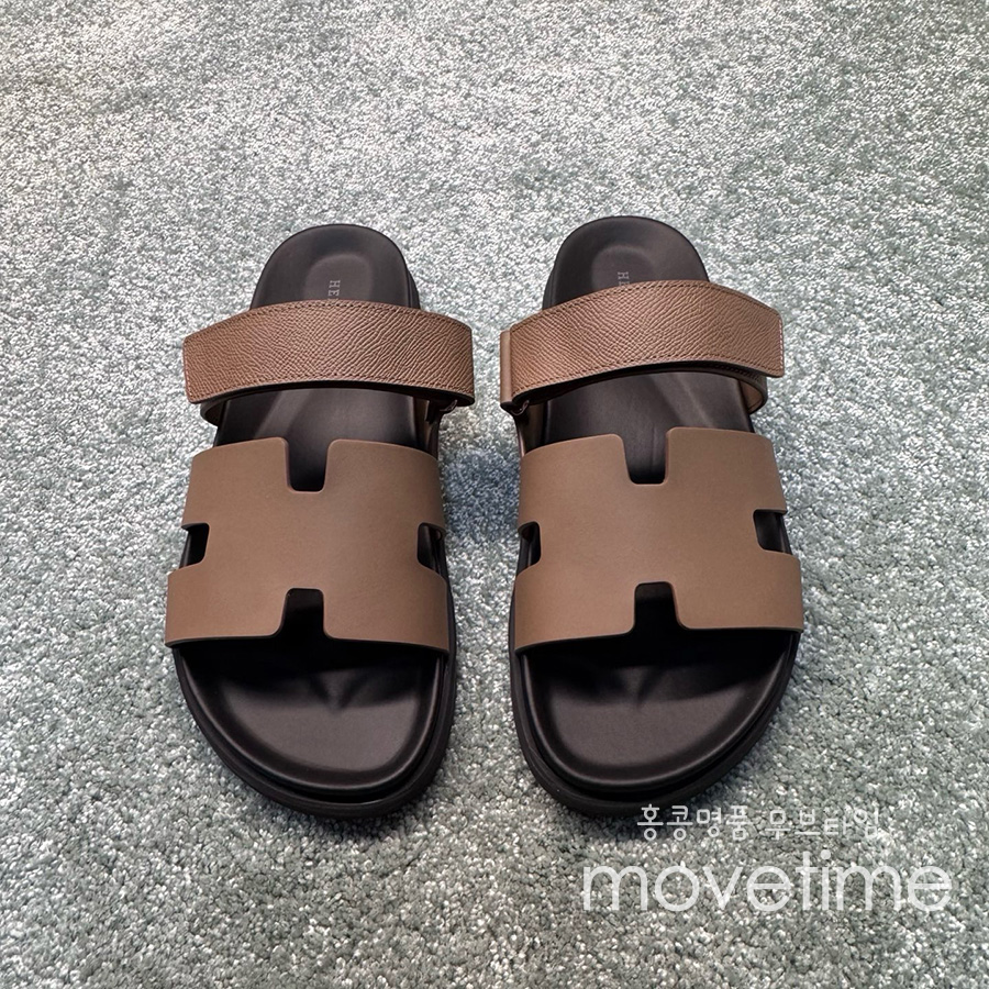 [홍콩명품.Hermes] 에르메스 25SS 로고 남여 레더 가죽 시프레 샌들 슬리퍼 (브라운), SE5252, GHS, 명품스니커즈,운동화,구두,로퍼,하이탑,신발