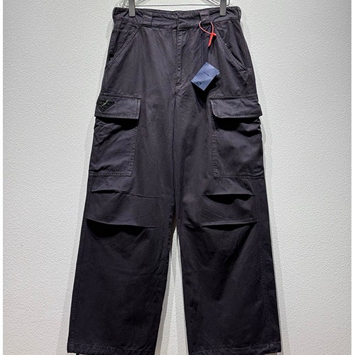 [명품레플리카,PRADA] 프라다 25SS 삼각로고 오버핏 카고 팬츠 바지 (다크그레이), BM21235, KB, 홍콩명품의류,구매대행,온라인명품