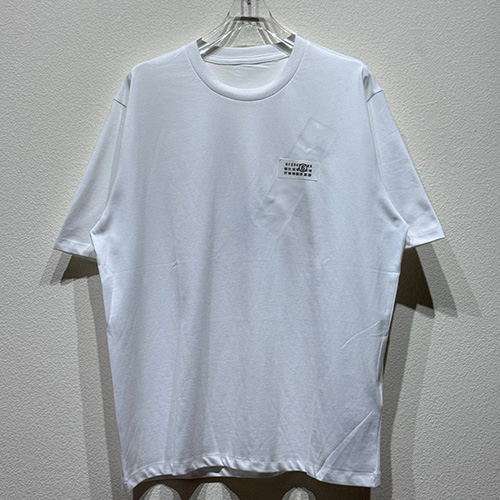 [명품레플리카.Maison Margiela] 메종마르지엘라 25SS 로고 여성 반팔 티셔츠 (2컬러), BM21240, KB, 홍콩명품의류,구매대행,온라인명품