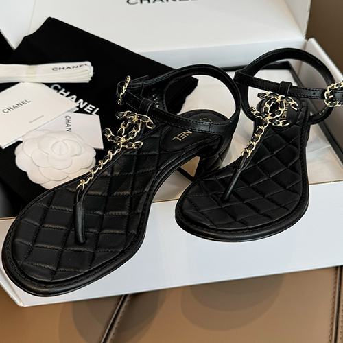 [홍콩명품.CHANEL] 샤넬 25SS 로고 여성 레더 가죽 굽 샌들 (블랙), SE5307, GHS, 명품스니커즈,운동화,구두,로퍼,하이탑,신발