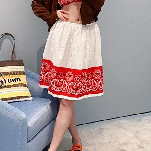 [홍콩명품,MIU MIU] 미우미우 25SS 로고 여성 패턴 미디 스커트 (화이트-레드), BM21248, MR, 홍콩명품의류,구매대행,온라인명품