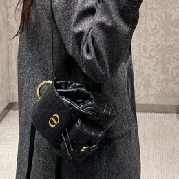 [가격문의][홍콩명품,Christian Dior] 디올 25SS 로고 CARO 스몰 백팩 (블랙), BGM5010, 홍콩명품가방,명품쇼핑몰,크로스백,핸드백,구매대행