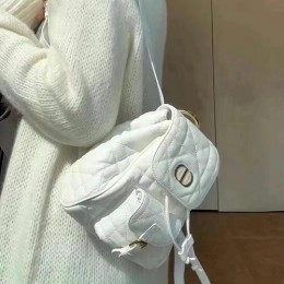 [가격문의][홍콩명품,Christian Dior] 디올 25SS 로고 CARO 스몰 백팩 (화이트), BGM5012, 홍콩명품가방,명품쇼핑몰,크로스백,핸드백,구매대행