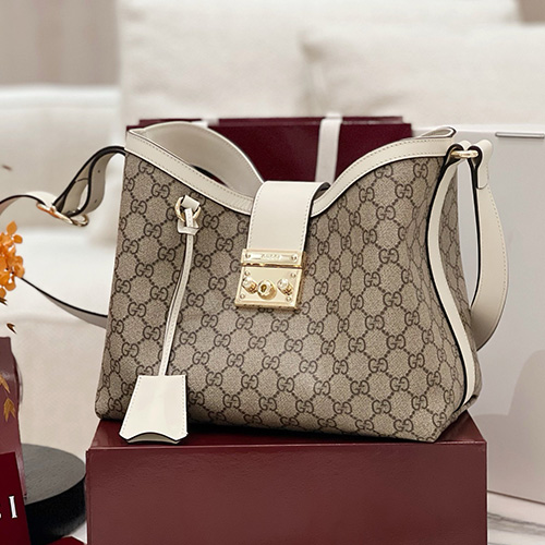 [홍콩명품.Gucci] 구찌 25SS 로고 PADLOCK 크로스백 839021 (베이지-화이트), BGM5037, GU2, 홍콩명품가방,명품쇼핑몰,크로스백,핸드백,구매대행