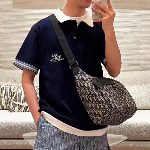 [홍콩명품,Christian Dior] 디올 25SS 로고 자수 카라 폴로 반팔 티셔츠 (네이비), BM21694, JU, 레플리카의류,미러급사이트