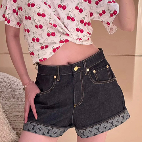 [홍콩명품.LOUIS VUITTON] 루이비통 25SS 로고 여성 모노그램 데님 미니 쇼츠 반바지 핫팬츠, BM21699, JU, 레플리카의류,미러급사이트
