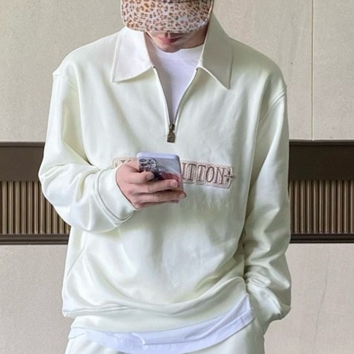 [홍콩명품.LOUIS VUITTON] 루이비통 25SS 로고 하프지퍼 카라 맨투맨 티셔츠 (아이보리), BM21767, JU, 레플리카의류,미러급사이트