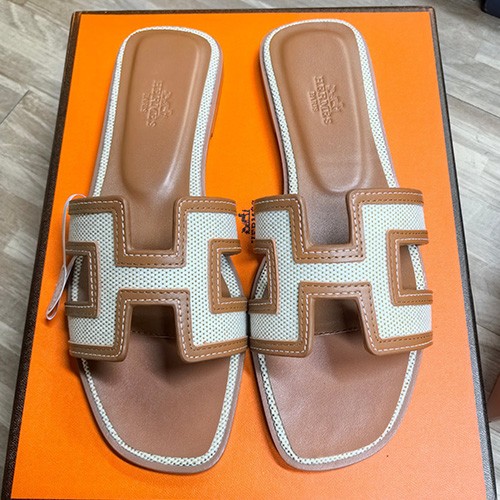[홍콩명품.Hermes] 에르메스 25SS 로고 여성 레더 가죽 샌들 슬리퍼 (브라운), SE5408, ALW, 명품스니커즈,운동화,구두,로퍼,하이탑,신발