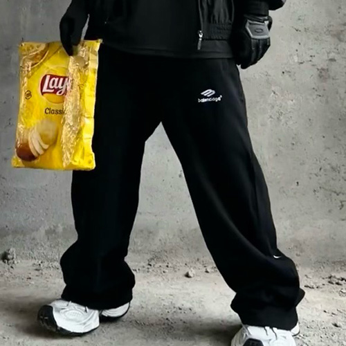 [홍콩명품.BALENCIAGA] 발렌시아가 25SS 로고 자수 조거 팬츠 바지 (블랙), BM21880, KB, 레플리카의류,미러급사이트