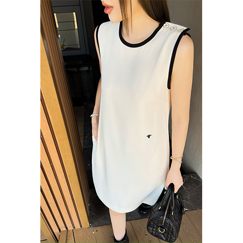 [홍콩명품,Christian Dior] 디올 25SS 로고 여성 슬리브리스 탑 원피스 (화이트), BM21944, MC, 레플리카의류,미러급사이트