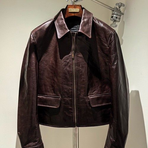 [홍콩명품,PRADA] 프라다 25SS 삼각로고 레더 가죽 카라 자켓 (브라운), BM22055, TOM, 레플리카의류,미러급사이트