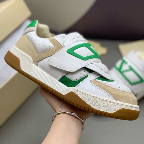[홍콩명품.Valentino] 발렌티노 25SS 로고 남여 레더 가죽 스니커즈 운동화 (화이트-베이지-그린), SE5476, PMD, 명품스니커즈,운동화,구두,로퍼,하이탑,신발