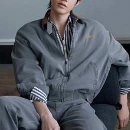 [홍콩명품,MIU MIU] 미우미우 25SS 로고 자수 카라 워싱 데님 봄버 자켓, BM22316, KK, 레플리카의류,미러급사이트