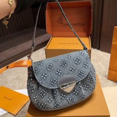 [홍콩명품.LOUIS VUITTON] 루이비통 25SS 로고 모노그램 데님 크로스백 M46829, BGM5165, 홍콩명품가방,명품쇼핑몰,크로스백,핸드백,구매대행